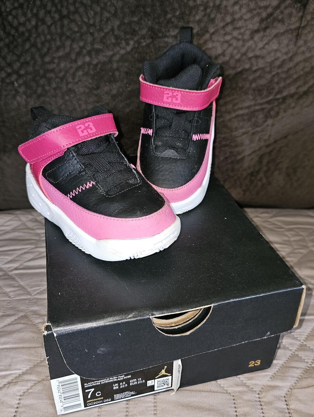 Jordan Maz Aura 3 Size 7C Athletic Sneakers - Black & Pink